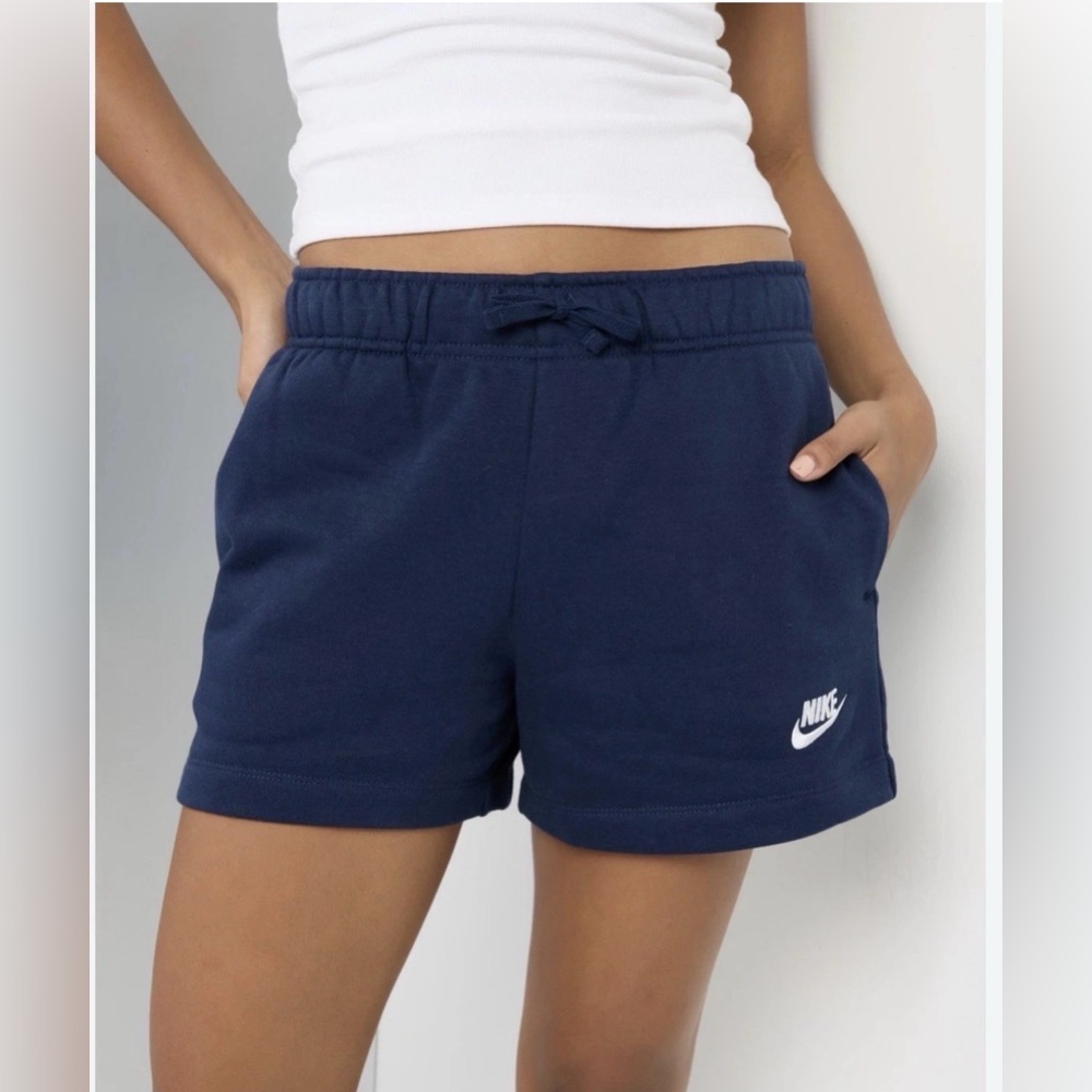 Nike Women’s XL Sportswear Shorts Pockets High Rise Standard Fit Obsidian Blue